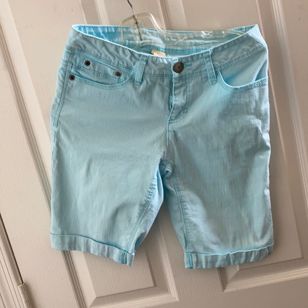 FINAL MARKDOWN Faded glory shorts 4